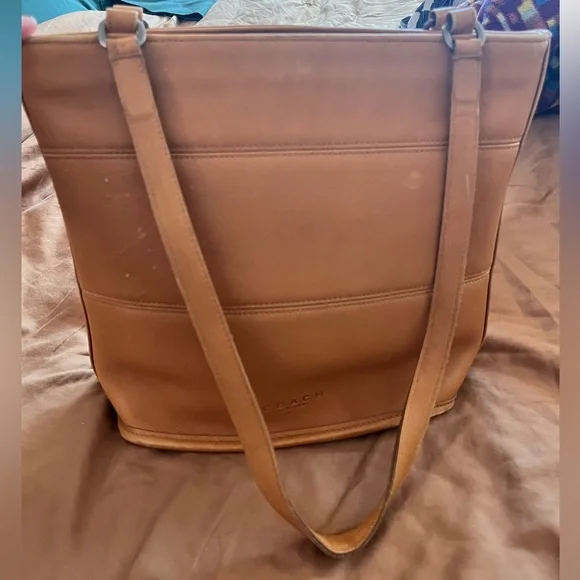 VINTAGE COACH Tribeca Camel Glove Tanned Leather Bleeker Bucket Shoulder Bag - Picture 6 of 11